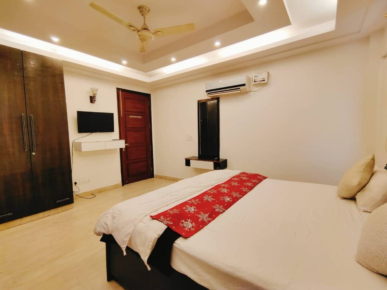 Vacation Rentals<br />